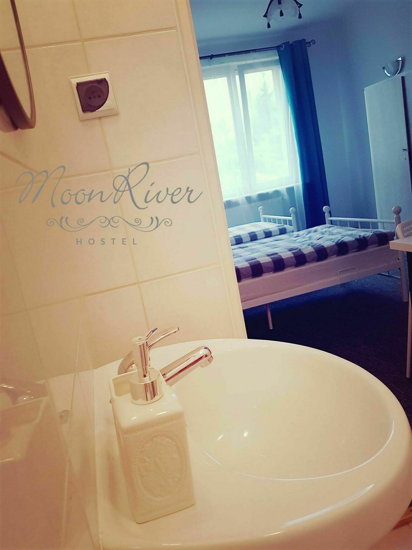 Moonriver Inn Varsóvia Exterior foto